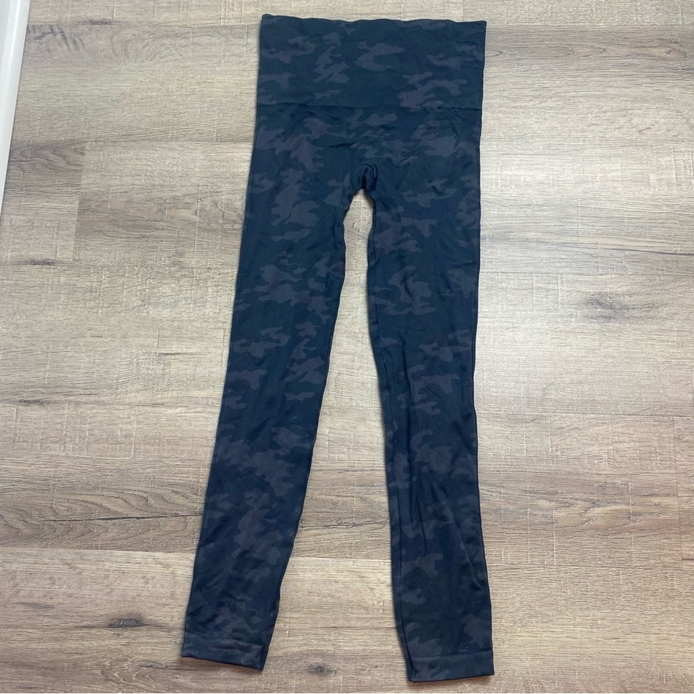 Spanx Camo leggings Tummy Control Seamless - Picture 5 of 5
